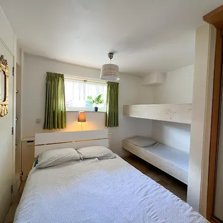 & | 8 Personen | Egmond Aan Zee Apartment