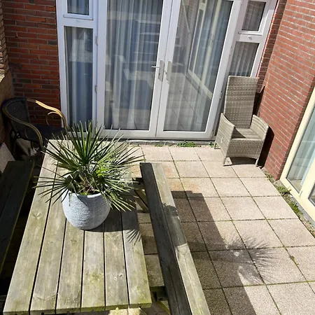 & | 8 Personen | Egmond Aan Zee