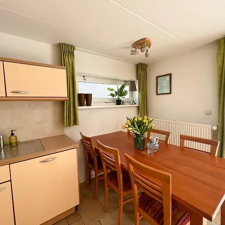 Apartment & | 8 Personen | Egmond Aan Zee